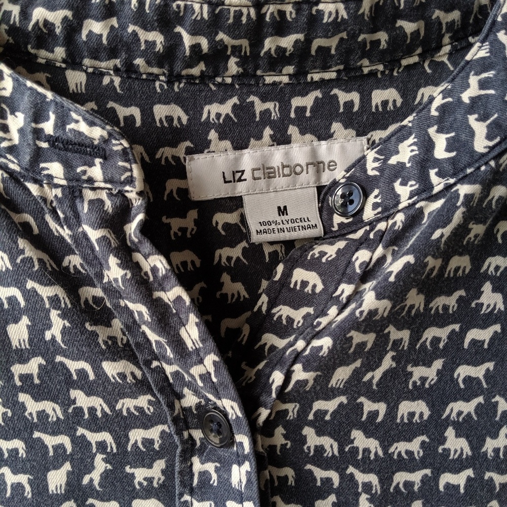 Liz Claiborne horses blouse ~ size Medium